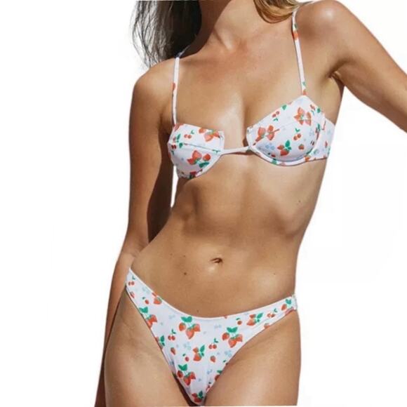 NWT Bright Lola Underwire Berry Bliss Bikini Top Size M & Bottom Size S - Picture 1 of 14